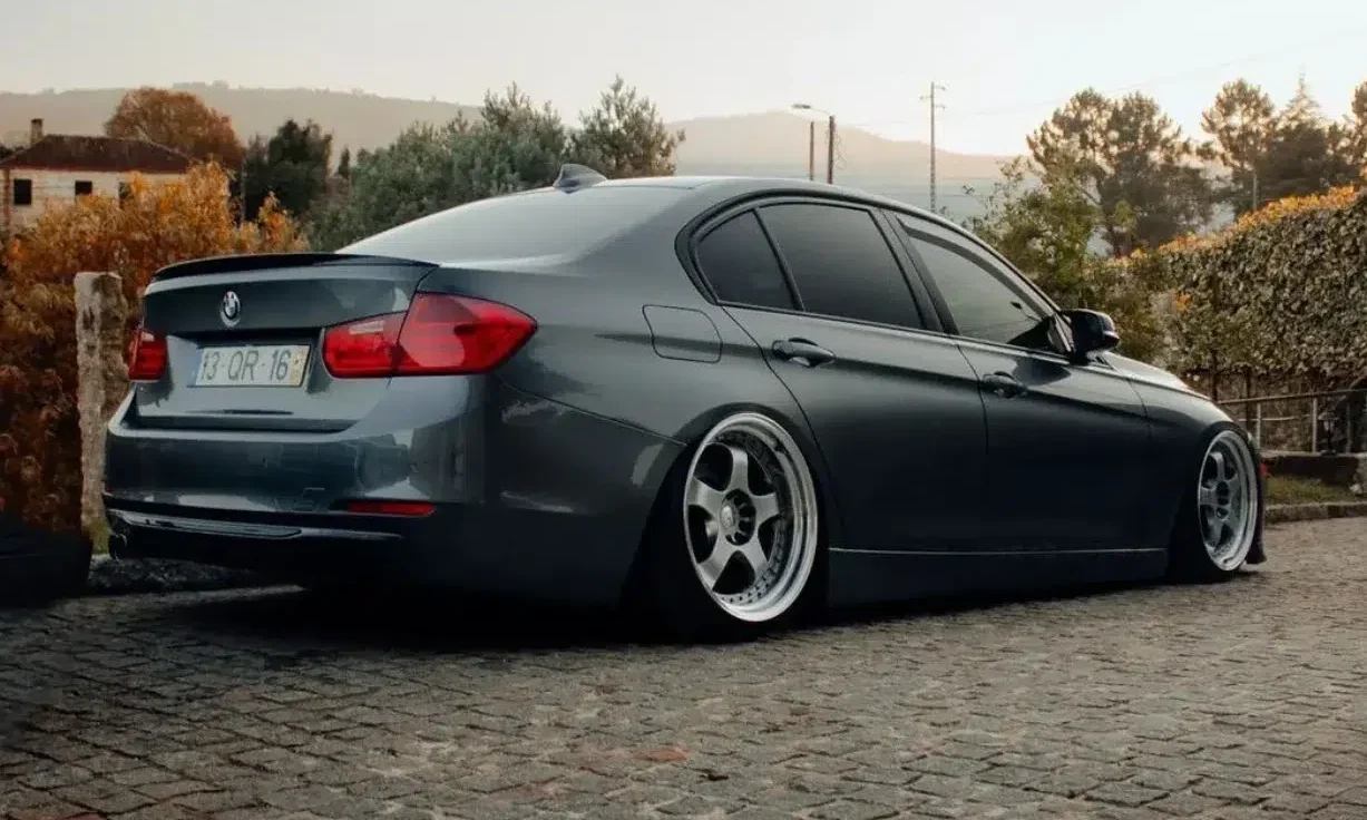 BMW-F30