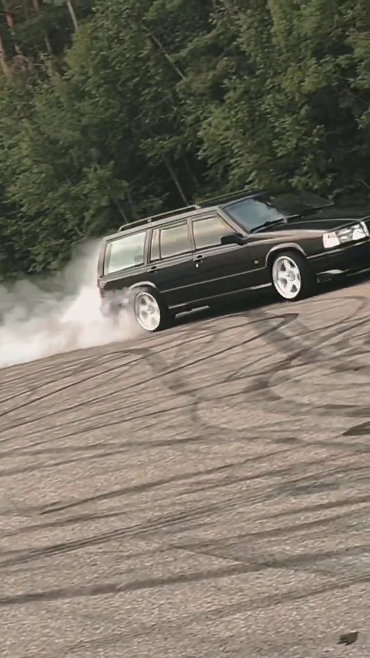 Volvo 940 Turbo med 59 North D-004 felger – @__ms.grey___