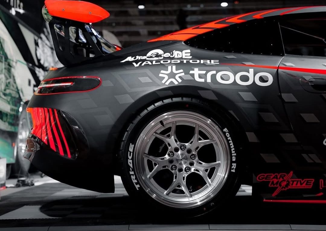 Kilde: @blacksmokeracing / Instagram